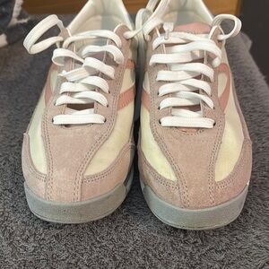 Tretorn Women's Sneakers in Pink and Cream